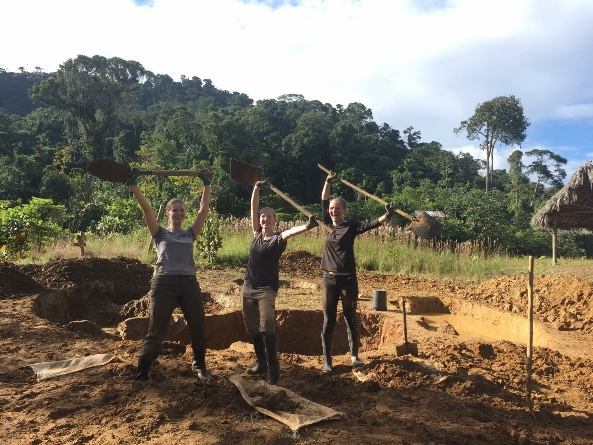 Amazon refuge volunteer