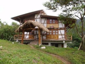 Volunteer house Tangare